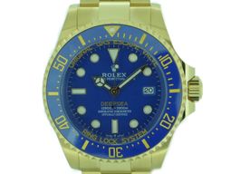 Rolex Sea-Dweller 136668LB (2024) - Blauw wijzerplaat 44mm Geelgoud