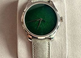 H. Moser & Cie. Endeavour 1200-1233 -