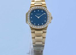 Patek Philippe Nautilus 4700 -