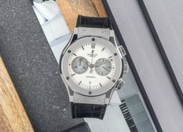 Hublot Classic Fusion 521.NX.2610.LR (2020) - Wit wijzerplaat 45mm Titanium