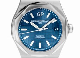 Girard-Perregaux Laureato 81010-11-431-11A (2023) - Blue dial 43 mm Steel case