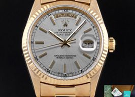 Rolex Day-Date 36 18238 (1988) - Zilver wijzerplaat 36mm Geelgoud