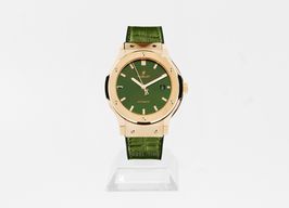 Hublot Classic Fusion 565.OX.8980.LR (2024) - Green dial 38 mm Rose Gold case