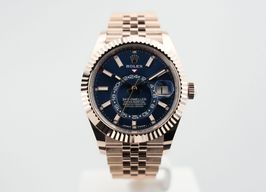 Rolex Sky-Dweller 336935 (2024) - Blauw wijzerplaat 42mm Roségoud