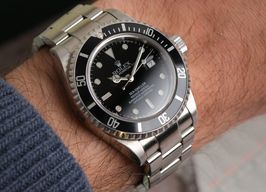 Rolex Sea-Dweller 4000 16600 (2003) - Black dial 40 mm Steel case