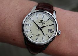 Grand Seiko Sport Collection SBGN023G (2022) - Black dial 40 mm Steel case