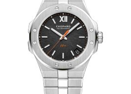 Chopard Alpine Eagle 298600-3020 (2025) - Zwart wijzerplaat 41mm Titanium