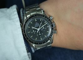 Omega Speedmaster Professional Moonwatch 3570.50.00 (1997) - Black dial 42 mm Steel case