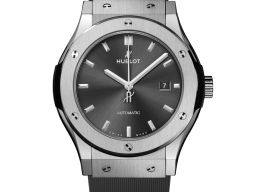 Hublot Classic Fusion Racing Grey 542.NX.7071.RX (2025) - Grey dial 42 mm Titanium case