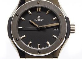 Hublot Classic Fusion Quartz 581.NX.1171.RX (2023) - Black dial 33 mm Titanium case
