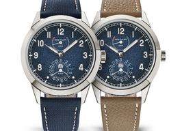 Patek Philippe Calatrava 5328G-001 (2025) - Blauw wijzerplaat 41mm Witgoud