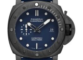 Panerai Submersible PAM01597 (2026) - Blue dial 44 mm Carbon case