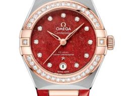 Omega Constellation 131.28.29.20.99.002 (2026) - Rood wijzerplaat 29mm Staal