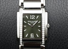 Patek Philippe Twenty~4 4910/1200A-011 -