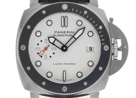 Panerai Submersible PAM01579 (2026) - Wit wijzerplaat 42mm Staal