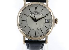 Patek Philippe Calatrava 5153G (2016) - Silver dial 39 mm White Gold case