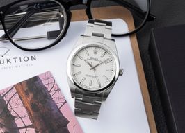 Rolex Oyster Perpetual 39 114300 (Unknown (random serial)) - White dial 39 mm Steel case