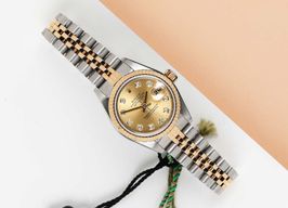 Rolex Lady-Datejust 69173 (1999) - Champagne wijzerplaat 26mm Goud/Staal