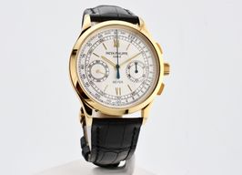 Patek Philippe Chronograph 5170J-010 (2010) - Silver dial 39 mm Yellow Gold case