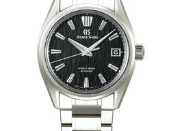 Grand Seiko Evolution 9 Collection SLGH017 (2024) - Black dial 41 mm Titanium case