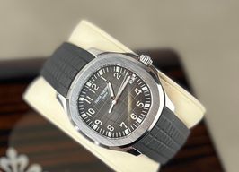 Patek Philippe Aquanaut 5167A-001 (2011) - Black dial 40 mm Steel case