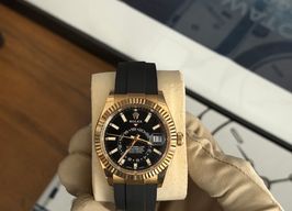 Rolex Sky-Dweller 326238 -