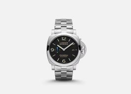 Panerai Luminor Marina PAM01562 (2024) - Zwart wijzerplaat 44mm Staal