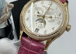 Patek Philippe Annual Calendar 4947R-001 (2023) - Zilver wijzerplaat 38mm Roségoud