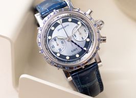 Gérald Genta Unknown G.3503.7-35 (Unknown (random serial)) - Blue dial 35 mm Platinum case