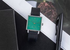 NOMOS Tetra 489 -