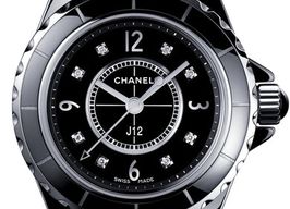 Chanel J12 H2569 (2026) - Black dial 29 mm Ceramic case