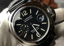 Panerai Luminor Marina Automatic PAM00104 (2003) - Black dial 44 mm Steel case