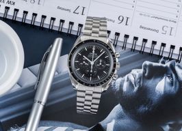 Omega Speedmaster Professional Moonwatch 310.30.42.50.01.001 (Unknown (random serial)) - Black dial 42 mm Steel case