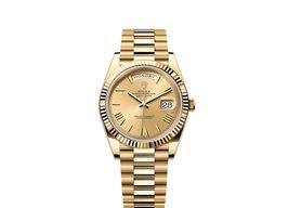 Rolex Day-Date 40 228238 (2025) - Champagne wijzerplaat 40mm Geelgoud