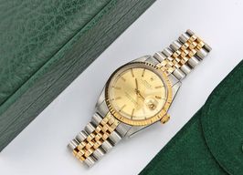 Rolex Datejust 1601 (Onbekend (willekeurig serienummer)) - Champagne wijzerplaat 36mm Staal