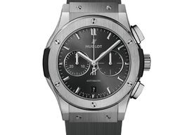 Hublot Classic Fusion Chronograph 541.NX.7070.RX (2025) - Grijs wijzerplaat 42mm Titanium