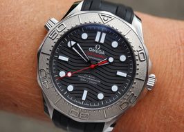 Omega Seamaster Diver 300 M 210.32.42.20.01.002 (2024) - Black dial 42 mm Steel case