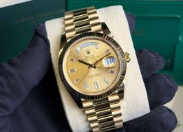 Rolex Day-Date 40 228238 (2022) - Champagne dial 40 mm Yellow Gold case