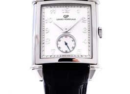 Girard-Perregaux Vintage 1945 25880-11-121-BB6A -