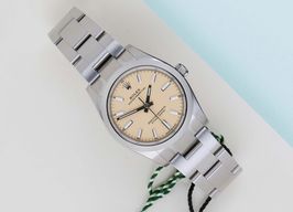 Rolex Oyster Perpetual 34 124200 (2025) - Beige dial 34 mm Steel case