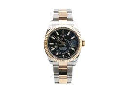 Rolex Sky-Dweller 326933 (Unknown (random serial)) - 42 mm Gold/Steel case