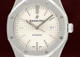 Audemars Piguet Royal Oak Selfwinding 15400ST.OO.1220ST.02 (2016) - Zilver wijzerplaat 41mm Staal