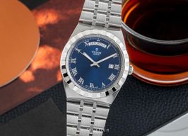 Tudor Royal 28600 (Onbekend (willekeurig serienummer)) - Blauw wijzerplaat 41mm Staal