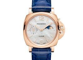 Panerai Luminor Due Luna PAM01181 (2024) - Parelmoer wijzerplaat 38mm Geelgoud