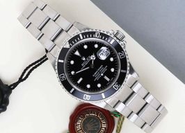 Rolex Submariner Date 16610 (2000) - Zwart wijzerplaat 40mm Staal