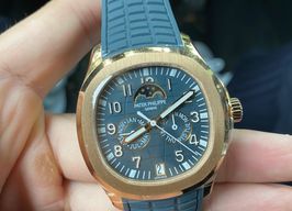 Patek Philippe Aquanaut 5261R-001 (2023) - Blue dial 40 mm Rose Gold case