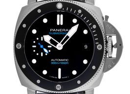 Panerai Luminor Submersible PAM02683 (2025) - Zwart wijzerplaat 42mm Staal