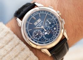 Patek Philippe Perpetual Calendar Chronograph 5270G-014 (2015) - Blauw wijzerplaat 41mm Witgoud