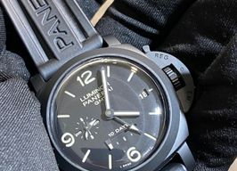 Panerai Luminor 1950 10 Days GMT PAM00335 (Onbekend (willekeurig serienummer)) - Zwart wijzerplaat 44mm Keramiek