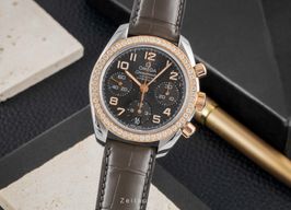 Omega Speedmaster Date 324.28.38.40.06.001 -